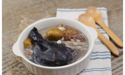 乌肉鸡和普通鸡有什么区别和营养价值-乌肉鸡和普通鸡有什么区别和营养网 - 为你提供乌鸡肉与普通鸡肉区别、乌肉鸡和普通鸡有什么区别和营养一样吗